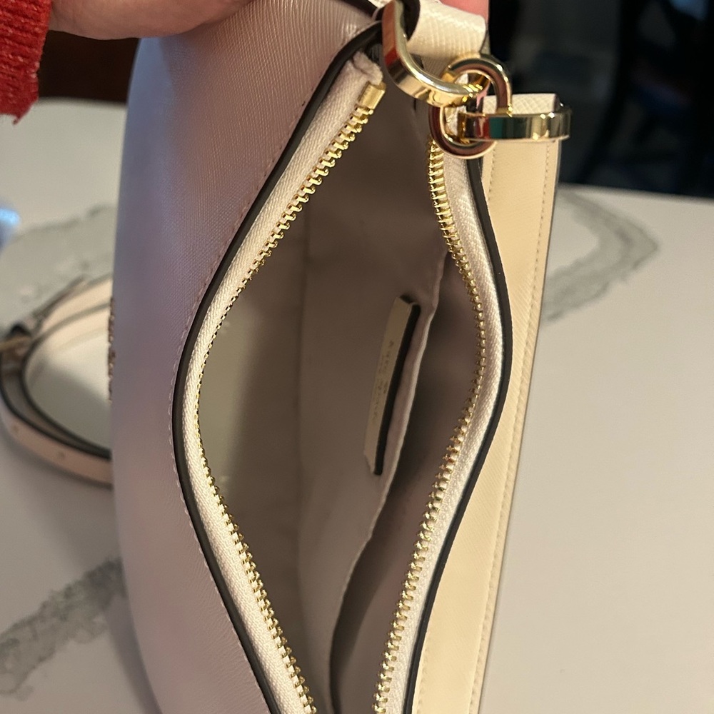 NWOT kate spade Cream Leather Nova Crescent Shoulder Bag Gold Tone Hardware - Picture 10 of 10